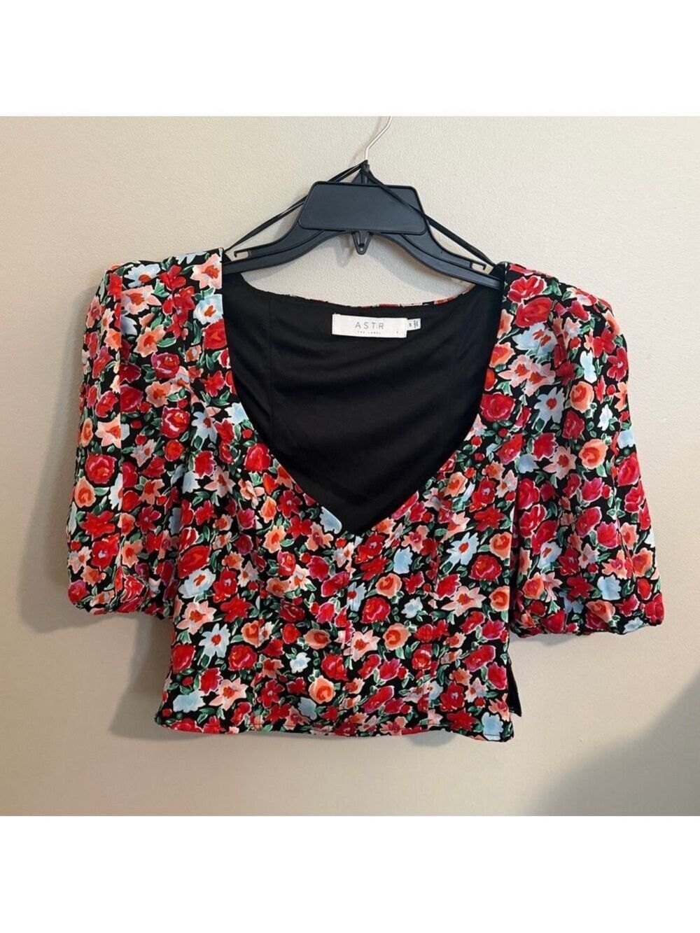 ASTR Floral Puff Sleeve Blouse - Picture 4 of 9